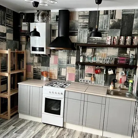 Sebastian Harper Apat New